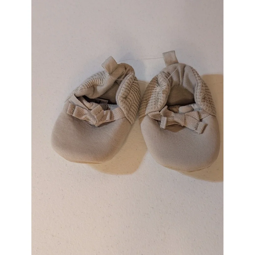 Baby Girl Crib Shoes 3–6 Months‎ – Soft Sole Knit Bow Slippers Beige